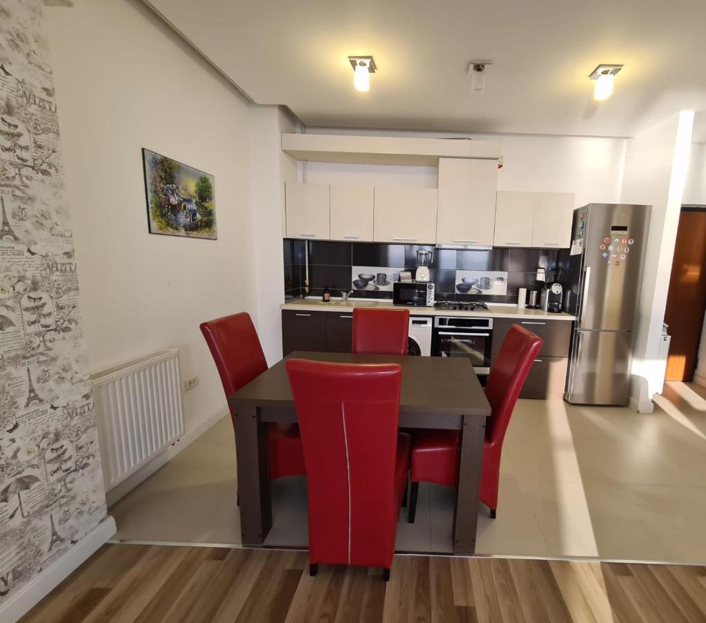 Amazing View Apartment Mamaia Exterior photo