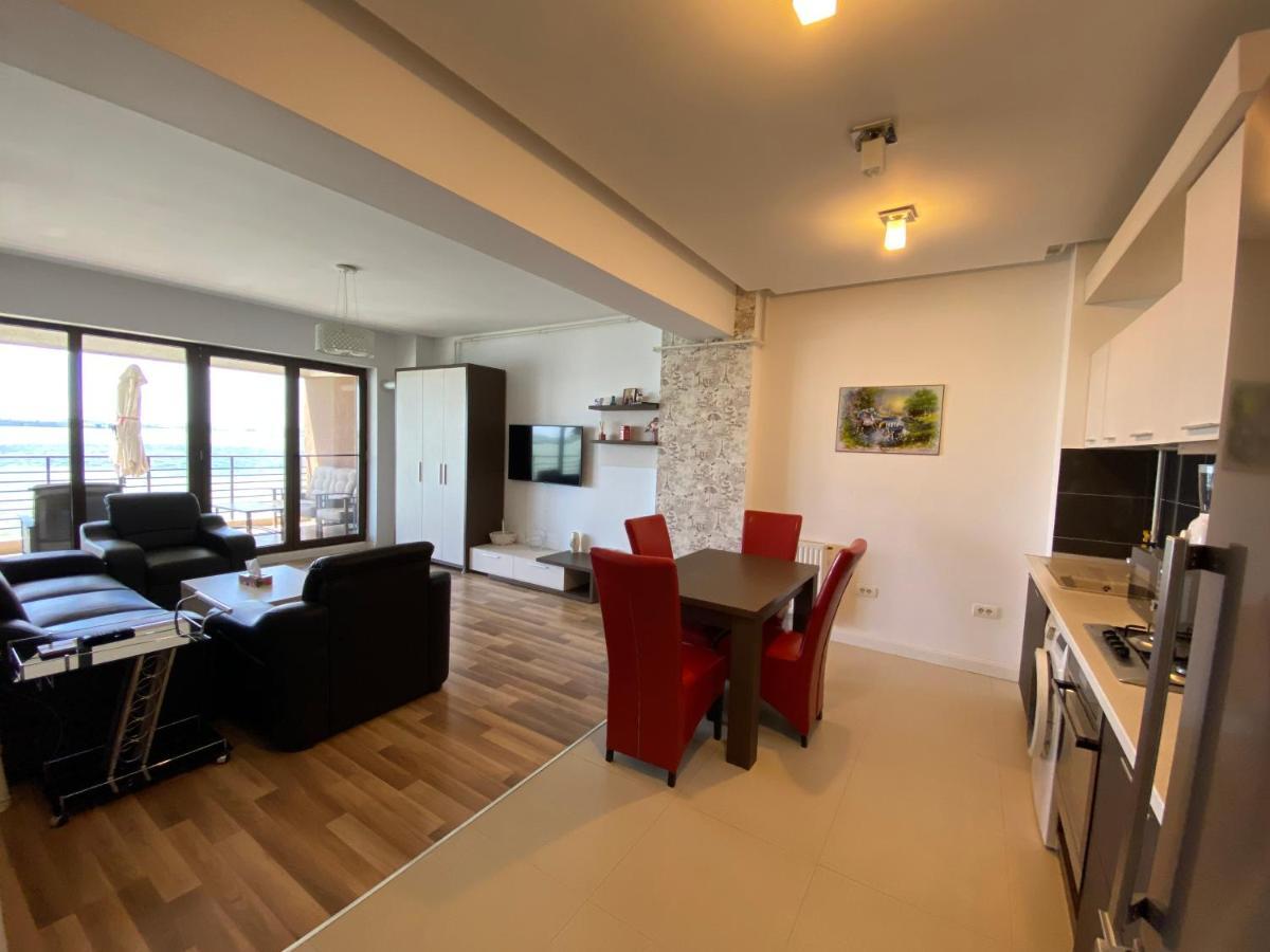 Amazing View Apartment Mamaia Exterior photo