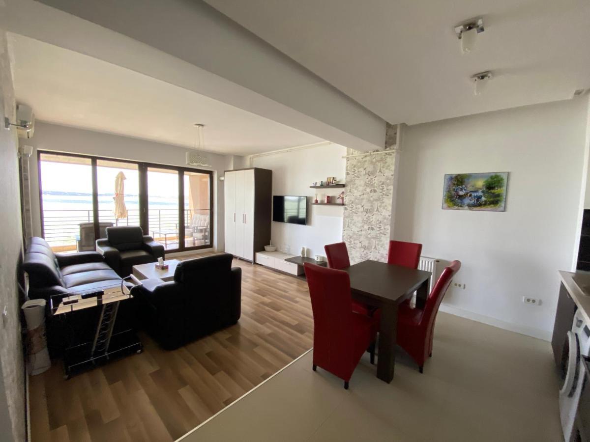 Amazing View Apartment Mamaia Exterior photo