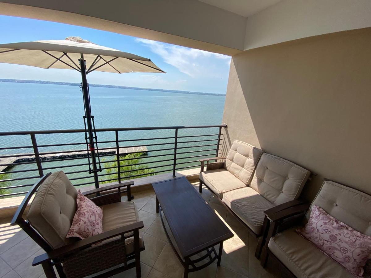 Amazing View Apartment Mamaia Exterior photo