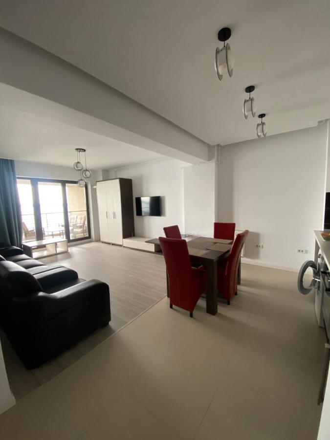 Amazing View Apartment Mamaia Exterior photo